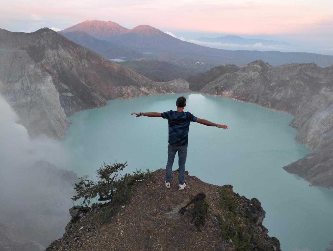 Nio Homestay And Tour Licin Екстер'єр фото